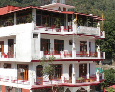 Maa-Yoga-Ashram-Tapovan