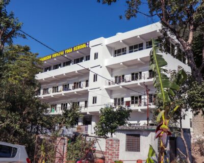 Vinyasa-Yoga-Ashram-Upper-Tapovan
